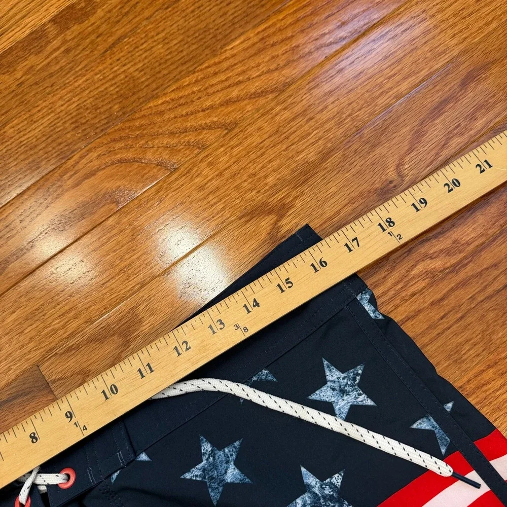 New Ron Jon Surf Shop Board Shorts Bathing Suit Mens 31‎ American Flag July 4th